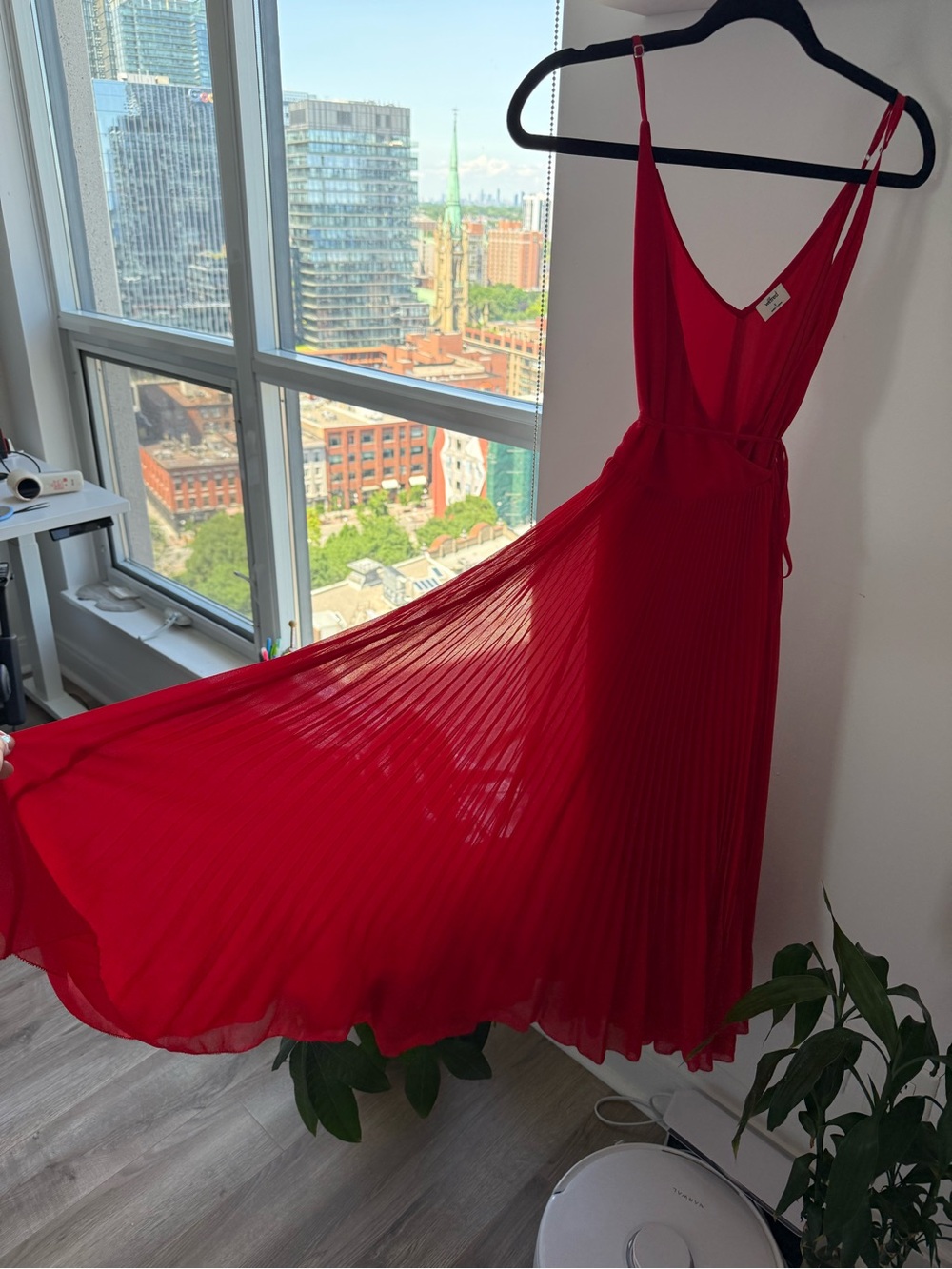 Aritzia Wilfred Beaune Dress - Size Small - Picture 2 of 3